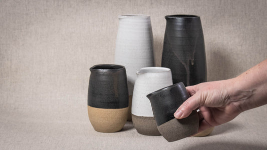 Nya karaffer i Black & White collection