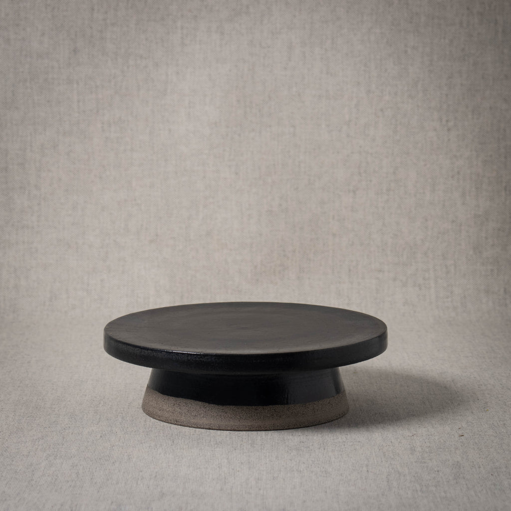 PLATEAU pedestal Medium High - Black & White