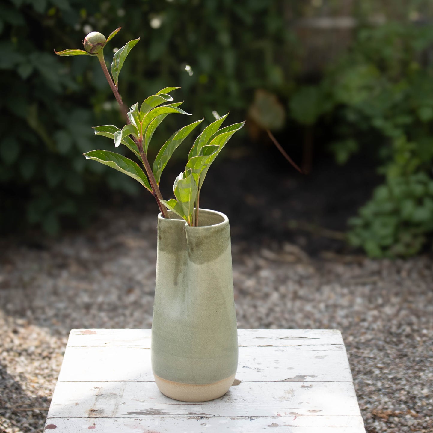 Solitary flower Vase Drop - Pionjären x Studio Latitud